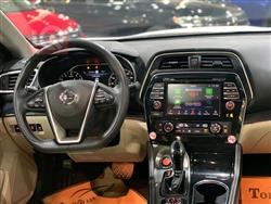 Nissan Maxima